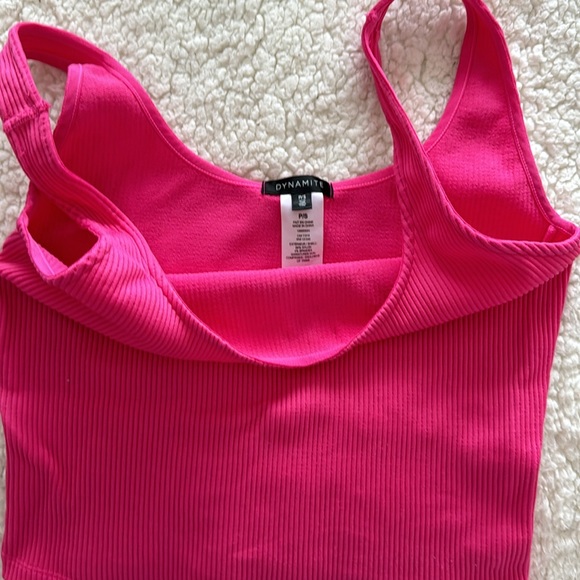 Fushia pink tank top - Picture 2 of 2